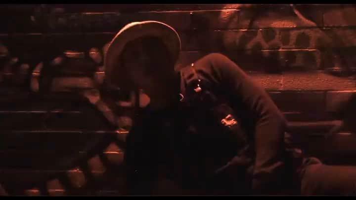 Shing02のインスタグラム：「Only way is to go up in a vortex not coming back, war chest full of raw text - "Kingsway" Shing02 & Jack The Rip  #Repost @j.boogx ・・・ 🔥Simple. Raw. Undeniable.🔥 Director: @j.boogx  Dancer : @hijck 👑 Music: @beats_by_jack_the_rip」