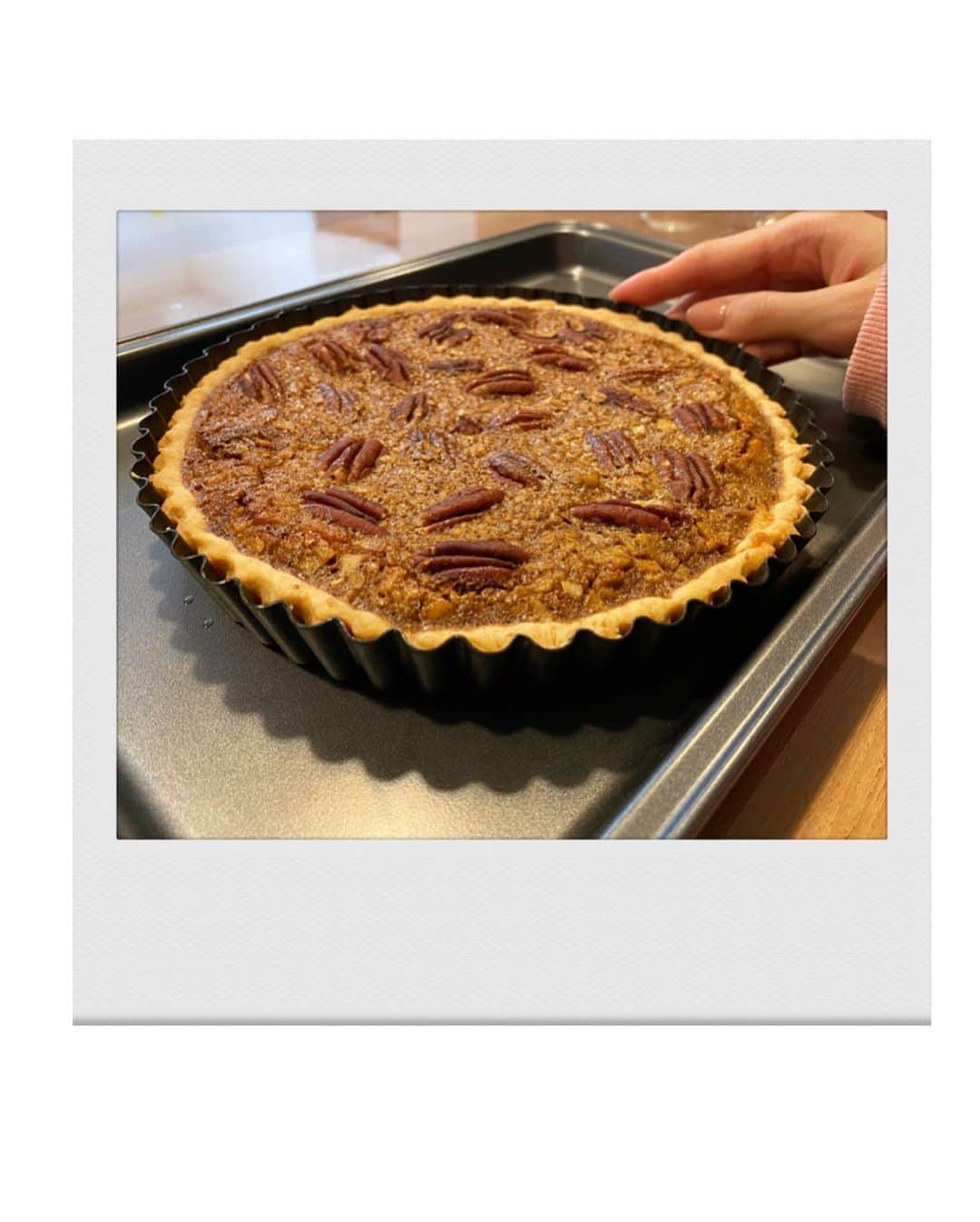 ユナさんのインスタグラム写真 - (ユナInstagram)「#Pecanpie  anyone?👩🏻‍🍳 #피칸파이 #호두파이」5月16日 19時51分 - yoona__lim