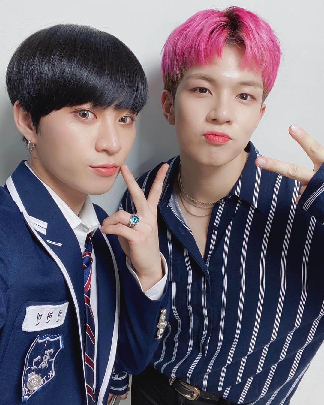 ピョン・ヒョンミンのインスタグラム：「오랜만에 쾌승이형이랑 방송🤣 @hweng_star #불후의명곡」