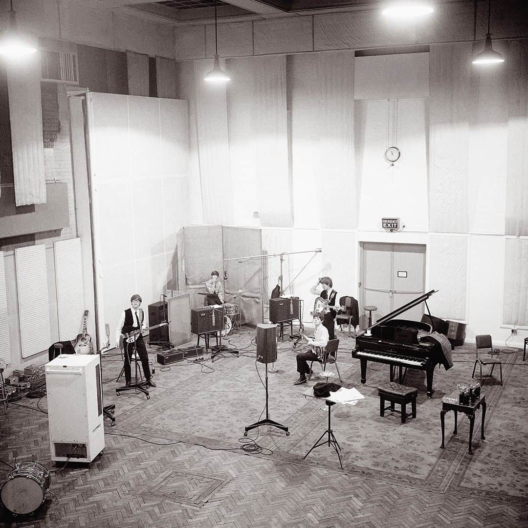 The Beatlesさんのインスタグラム写真 - (The BeatlesInstagram)「“In Studio No. 2 there is a steep staircase that goes up to the control room. Underneath is a cupboard where they used to keep all kinds of different equipment. Most of it has gone now, but there is still a wind machine where you wind the handle. There were strange tambourines and Moroccan drums and all kinds of little things. The studio itself was full of instruments (…) That’s why we used all those different sounds on our records - because they were there. So when we’d get to an overdub we’d look around the cupboard and see if there was something that would fit, like the funny drum sound on ‘Don’t Bother Me’.” - George ➿ #TheBeatles #1960s ➿ @georgeharrisonofficial, @johnlennonofficial, @paulmccartney, @ringostarrmusic ➿ Photo © Apple Corps Ltd.」5月16日 20時00分 - thebeatles