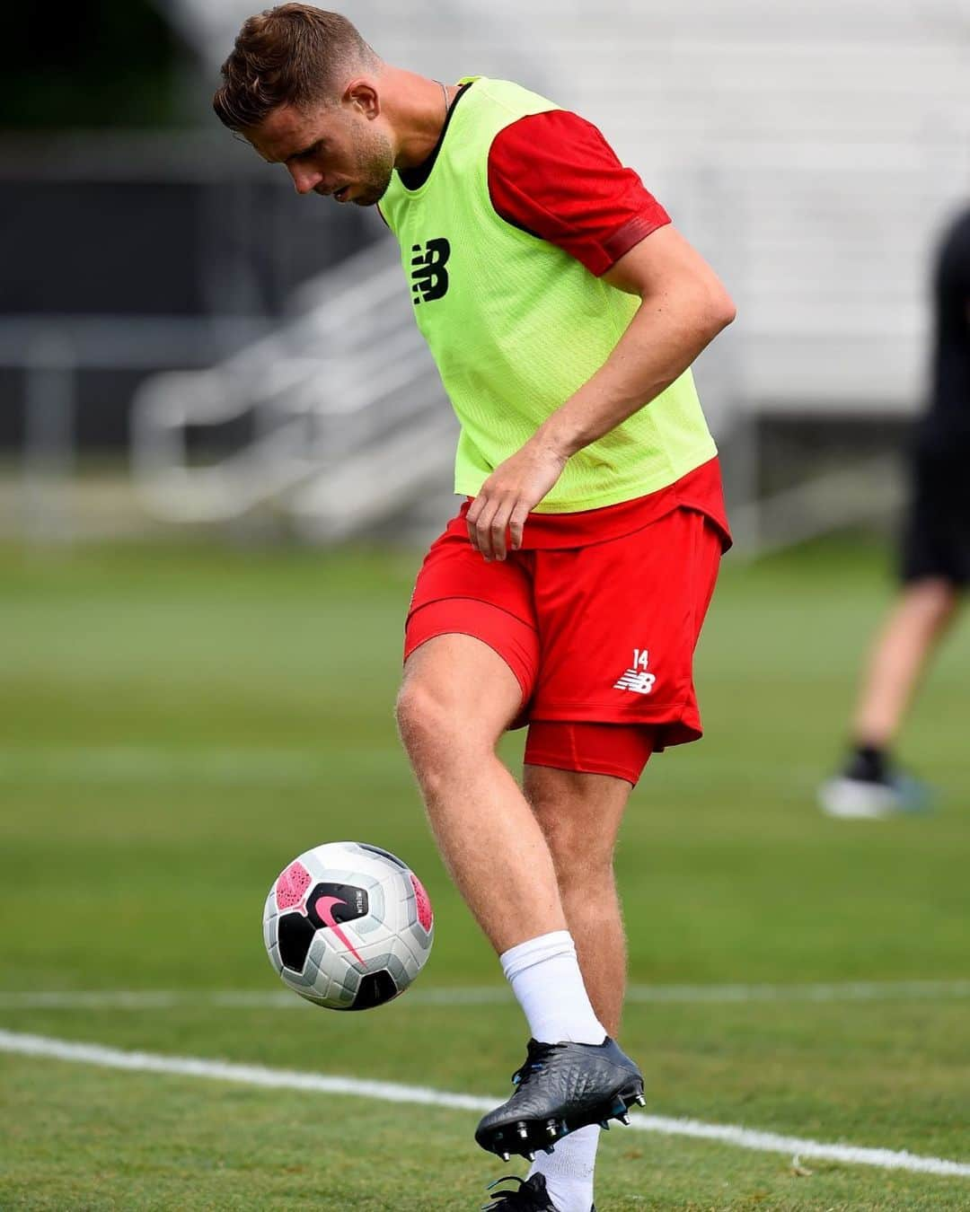 ジョーダン・ヘンダーソンさんのインスタグラム写真 - (ジョーダン・ヘンダーソンInstagram)「Soon ⚽️❤️」5月16日 22時30分 - jhenderson