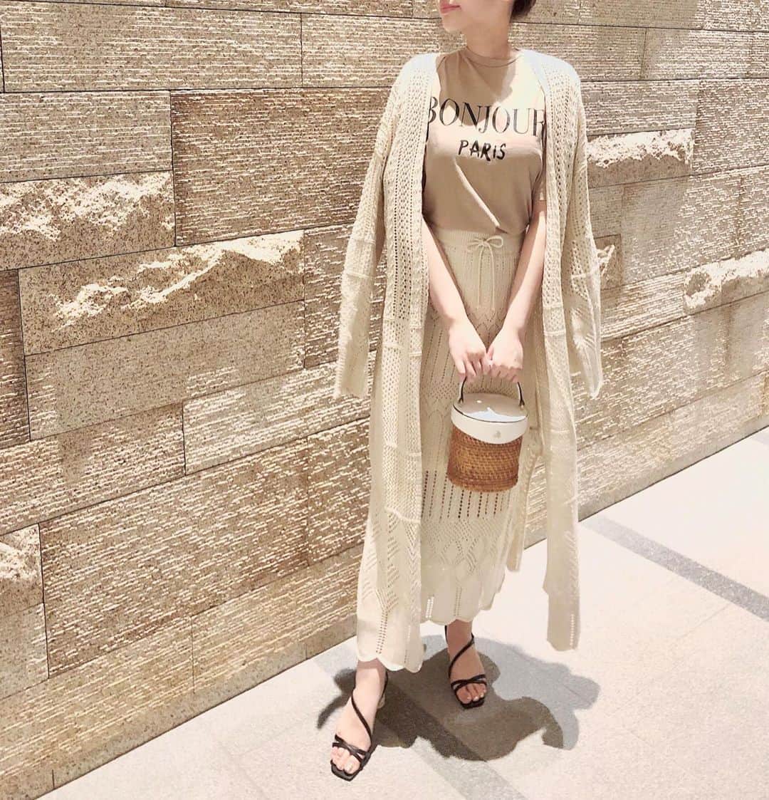 藤川沙弥のインスタグラム：「🦙🧇🥧🥜﻿ ﻿ ベージュな気分👶🏻﻿ お洋服タグ付けしてます🏷🌿﻿ ﻿ ﻿ ﻿ #roomys #roomys_style」