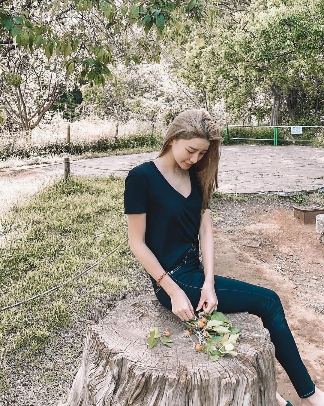 のインスタグラム：「homesick…#😔」