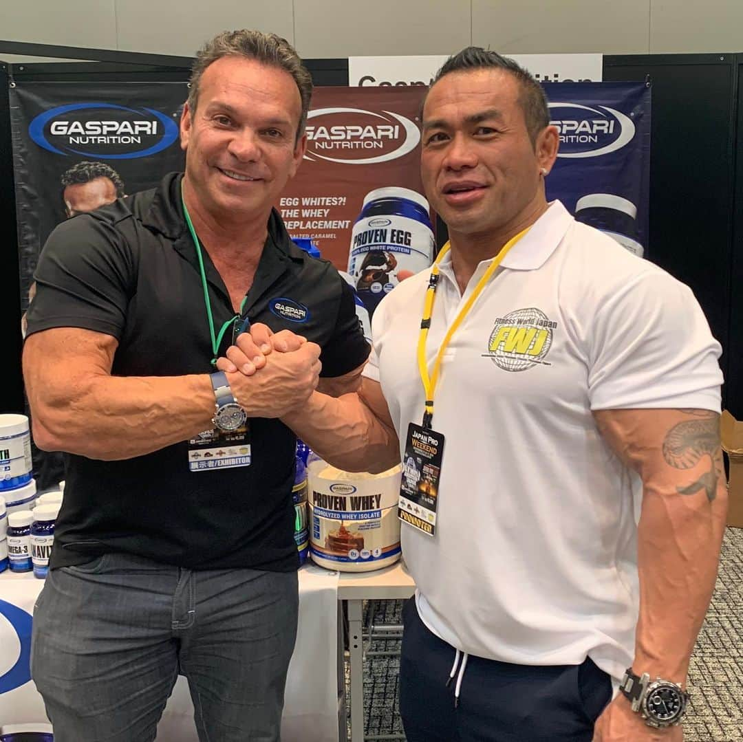 Hidetada Yamagishiさんのインスタグラム写真 - (Hidetada YamagishiInstagram)「Happy birthday @richgaspari it’s been my honor to be part of team @gaspari for 11 years. Traveling all over the world and working besides you has taught me a lot. I would never be here today as a pro bodybuilder nor a business man without your guidance. Thank you so much for your support and friendship for all these years Rich! 誕生日おめでとうございます！ プロボディビルダーとしてだけでなくビジネスマンとして自分が今日あるのはこの人の影響なくしては有り得ない。」5月16日 23時01分 - hideyamagishi