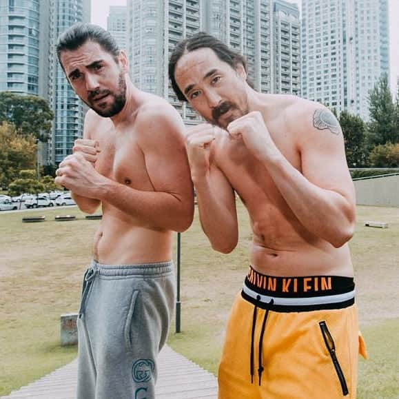 スティーヴ・アオキさんのインスタグラム写真 - (スティーヴ・アオキInstagram)「Happy birthday @dimitrivegas!  To more shirtless days with u where we can rock sets run around the streets cause trouble wherever we go. Miss ya bro」5月16日 23時50分 - steveaoki