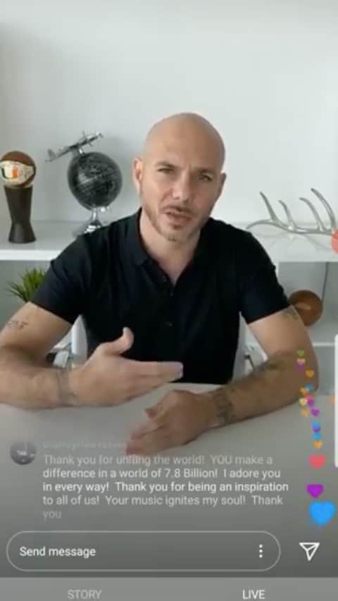 ピットブルのインスタグラム：「In case you missed it, here is the IG Live video for @bose #MusicGivesBack」
