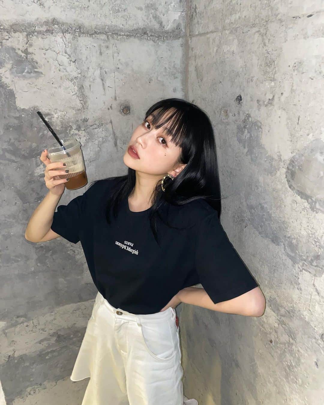 チン・インヒのインスタグラム：「☕️」