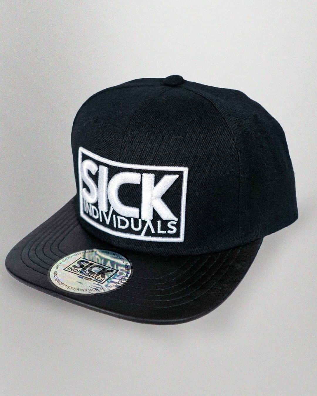 SICK INDIVIDUALSさんのインスタグラム写真 - (SICK INDIVIDUALSInstagram)「You ask, we deliver! 😁 Get your CAP now! 👊🏻 #linkinbio #newmadefashion」5月17日 1時04分 - sickindividuals