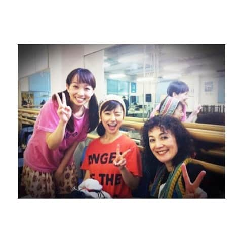 野田久美子さんのインスタグラム写真 - (野田久美子Instagram)「. ♡思い出TIME♡ . TOURSミュージカル 『赤毛のアン』 ★ダイアナバリー役★ . エステー株式会社さん主催のミュージカル。 私の演じたダイアナは、酔っぱらうシーンの稽古の時に、居酒屋が見えた！と爆笑されたのを鮮明に覚えています(笑) 座長の島谷ひとみちゃんは、稽古場でも舞台上でも本当に明るくて！！ カンパニーはひとみちゃんのパワーで活気が凄かった！！ ツアー中のご飯も美味し楽し！(笑) 最高に楽しい現場でした！！ . . #思い出#野田久美子#女優#ホリプロ#ホリプロ・ブッキング・エージェンシー#ミュージカル#阿波踊り#徳島#出身#笑うことが好き#お家時間#エステー#赤毛のアン#島谷ひとみ#ダイアナ#actress#musical#follow#instagood# instagood」5月17日 1時04分 - noda_kumiko