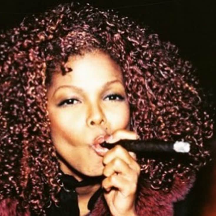 エレン・ヴォン・アンワースさんのインスタグラム写真 - (エレン・ヴォン・アンワースInstagram)「Happy Birthday @janetjackson ❤️🎈🌹😘From the Velvet Rope cover shoot. Such a great memory !」5月17日 2時12分 - ellenvonunwerth