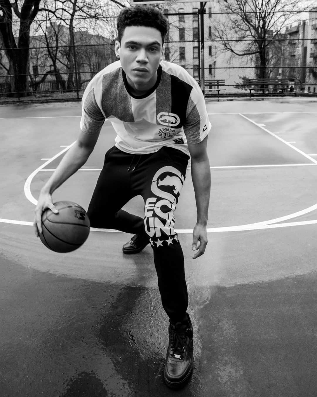 エコーレッドのインスタグラム：「Grit, hustle & hard work」