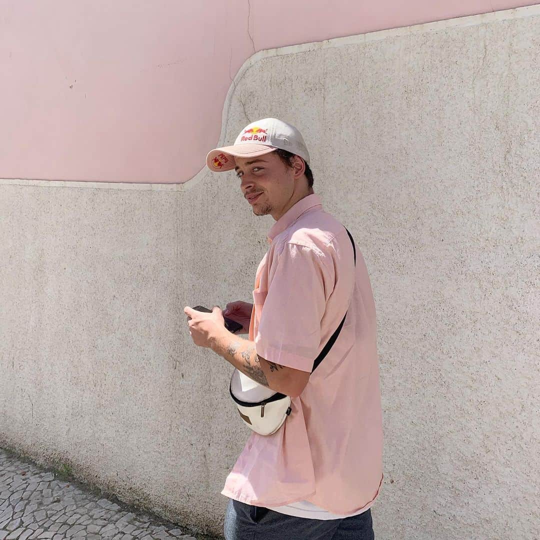 グスタボ・リベイロのインスタグラム：「Pink day 💕」