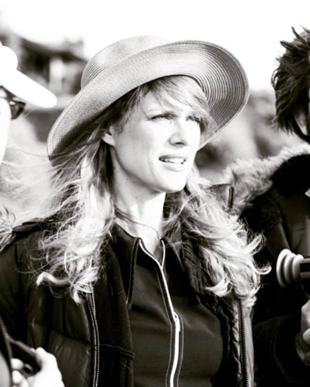 コビー・スマルダーズのインスタグラム：「I just read that this beautiful talented woman Lynn Shelton passed away. It’s a horrible loss. She helped pave the way for many Women in this industry. I was such a huge fan of her work and was so inspired by her. I send my love to her family.」