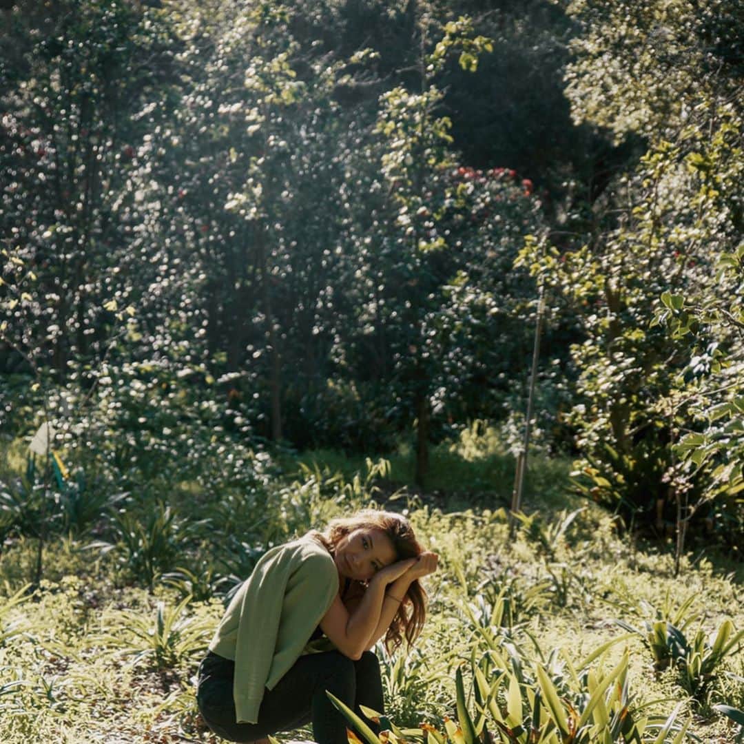 エビアン・クーのインスタグラム：「🌸🌼💐🌷2.28.2020 archive 📸: @coliair」