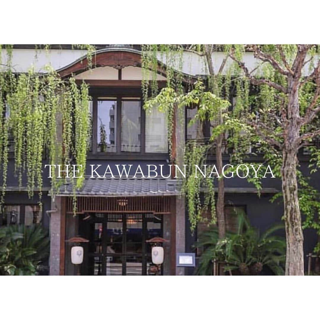 THE KAWABUN NAGOYA | 河文さんのインスタグラム写真 - (THE KAWABUN NAGOYA | 河文Instagram)「. 【レストラン営業再開に関してのお知らせ】﻿ 平素より当店をご利用いただきありがとうございます。﻿ この度、 「緊急事態宣言」に伴う休業協力要請解除を﻿受け、 2020年4月11日から2020年5月19日までの期間を 休業とさせていただき、﻿ 5月20日(水)より時間を短縮しての営業を 再開させていただきます。﻿ ﻿以前投稿いたしました詳細から変更点がございますため 以前の投稿は削除し、再度投稿させていただきます。  営業時間については、下記の通りです。  ランチ 5月20日（水）11:00 OPEN ※20日〜28日までは火曜日を含めた平日のみ11:00〜14:30ラストオーダーにて営業いたします。 29日からは通常通りでの営業となります。  カフェ 5月20日（水）11:00 OPEN ※20日〜28日までは火曜日を含めた平日のみ11:00〜16:00ラストオーダー、 17:00クローズにて営業いたします。 29日からは通常通りでの営業となります。  ディナー 5月29日（金）17:30 OPEN ※当面の間19:30ラストオーダー、21:30クローズにて営業いたします。 只今既に19:30以降にご予約のお客様にはこちらから順次ご連絡いたします。  バー 当面の間営業なし ※5月16日までにご予約のお客様はそのままご利用いただけます。  その他の日程も臨時休業となる場合もございますので、﻿ 大変ご不便をお掛けいたしますが、﻿ 何卒ご理解賜りますようお願い申し上げます。﻿ ﻿ お電話でのお問い合わせは下記の通りです。﻿ 〈5月18日19日〉11:00〜17:00 〈20日〜28日〉火曜日を含む平日10:30〜18:00  土日 11:00〜18:00 〈29日〜6月30日〉火曜日を除く平日10:30〜20:00 土日祝15:00〜20:00 （052-222-0020） ※今後の状況により変更する場合がございます。﻿ ﻿ 尚営業再開に際し、下記の感染策を﻿強化しております。﻿ ﻿ 1.エントランスにてサーモグラフィーにて体温検診のご協力をいただきます。﻿ 2.受付にてアルコール除菌液による消毒のご協力をいただいています。﻿ 3.全席の卓と卓の間隔を１メートル以上空けてご用意しております。﻿ 4.館内の自動換気のみならずドアを開放し換気強化をしております。﻿ 5.スタッフのマスク着用を徹底しております。 ﻿ THE KAWABUN NAGOYAでは、お客様の安心と安全を第一に考慮しております。﻿ お客様には大変ご心配とご迷惑をおかけいたしますが、﻿ 何卒ご理解賜りますようお願いいたします。  #thekawabunnagoya #名古屋グルメ #丸の内 #名古屋ランチ #名古屋ディナー #名古屋カフェ #名古屋バー #名古屋レストラン #イタリアン #italian #レストラン」5月17日 10時10分 - thekawabunnagoya