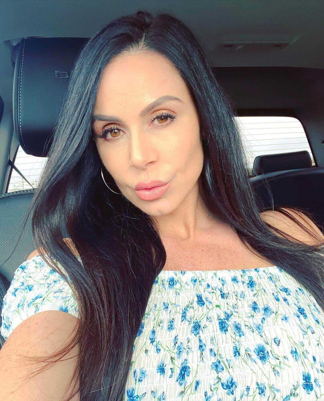 Kendra Lustさんのインスタグラム写真 - (Kendra LustInstagram)「#feelingcutemightdeletelater #selfie #saturdayvibes」5月17日 10時23分 - kendralust