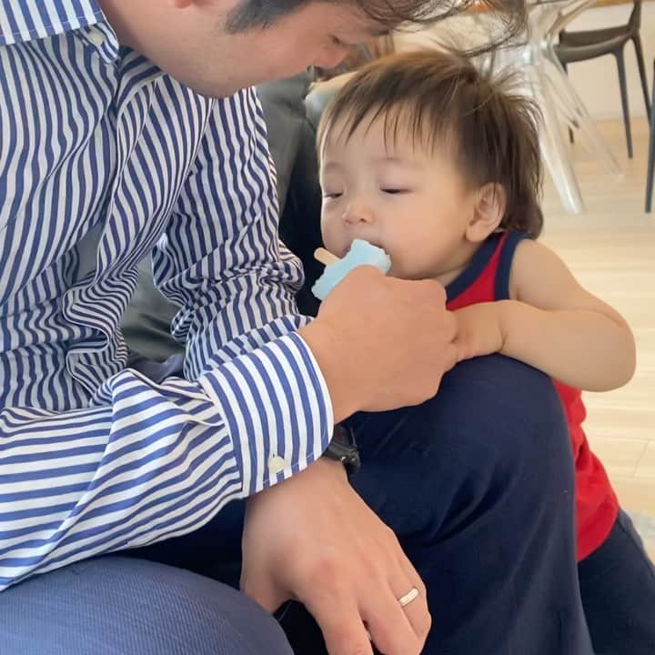 伊藤良夏さんのインスタグラム写真 伊藤良夏instagram ゴットハンド Iwai7 から ハリリフテックって幹細胞入りの新美容液もらった 塗ってもらったらピリピリして鏡見たら片方だけ顔上がってた すごいな まだ売ってないらしい 6月30日 13時14分 Yoshikaito