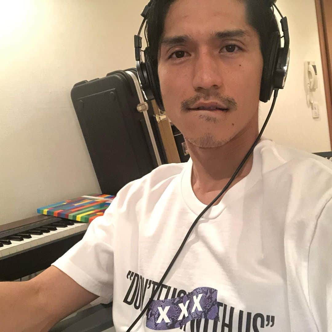 錦戸亮さんのインスタグラム写真 - (錦戸亮Instagram)「赤西待ち」5月17日 12時20分 - ryonishikido_official