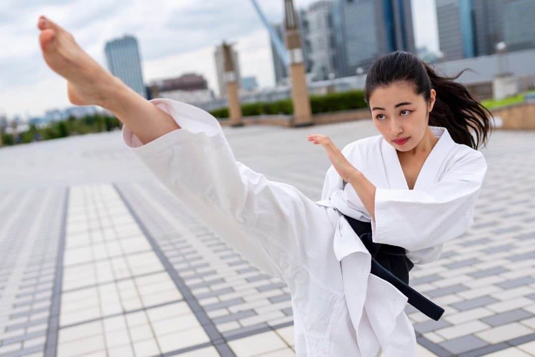 内藤好美さんのインスタグラム写真 内藤好美instagram 上段回し蹴り Karate Action Kyokushin Blackbelt ランニング女子 ランニング 極真空手 空手 黒帯 アクション アクション女優 太田プロ 太田プロダクション 殺陣 武道家 空手