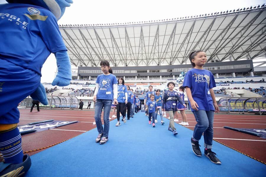 FC町田ゼルビアさんのインスタグラム写真 - (FC町田ゼルビアInstagram)「#再開するその日まで  今日は本当だったら… 「2020明治安田生命J2リーグ第16節 vs ツエーゲン金沢戦」 開催の日。 試合会場で、皆様にお会いできる日まで…  #いまゼルビアにできること #stayhome #enjoyhome #親子 #ファミリー #笑顔 #楽しい #イベント #ゼルビー #コーラス  #Z劇場 #ゼルビーランド #サッカー  #FC町田ゼルビア #zelvia #ゼルビア #町田 #MACHIDA #町田GIONスタジアム #野津田公園 #町田市立陸上競技場 #ツエーゲン金沢」5月17日 12時34分 - fcmachidazelvia