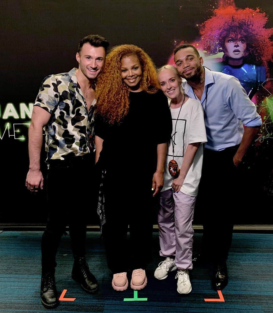 Nika Kljunさんのインスタグラム写真 - (Nika KljunInstagram)「Happy birthday to the one and only @janetjackson ! 🙌🏼❤️✨ She has influenced a countless amount of amazing artists - working with her is on a bucket list for so many. Any professional dancer can tell you that! ☝🏼🔥 . Today, I want to share this #throwback moment! At the time, I was already in Las Vegas working with @paulaabdul 🌟for her Vegas residency - #ForeverYourGirl, and had a chance to run over to see Janet in #Metamorphosis! Needless to say, it was phenomenal! . Between the two of them, I was definitely overwhelmed with emotions that day 😆💗. It was also so great to see so many of my amazing friends dancing with Janet. 💕 #proudfriend . Before Paula started her successful career as a musician, she choreographed some of Janet’s (and other Jackson’s!) most iconic moments - music videos for “Nasty”, “Control”, “What Have You Done for Me Lately” and more! . Many of your favorite top artists from today’s generation have taken a note or two from their “books”, whether they realize it or not!#TrueInfluencers #Legends #Pioneers #History #DreamTeam👑👑🌟✨🔥 🎶❤️. . Happy Birthday, @janetjackson ! . #happybirthdayjanet #sweetpeople #lovealways」5月17日 13時11分 - nikakljun