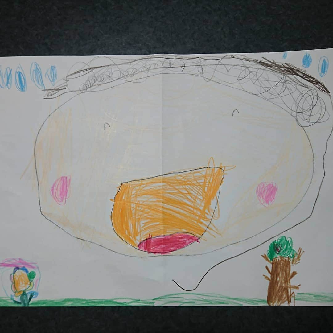 くぼてんきさんのインスタグラム写真 - (くぼてんきInstagram)「雨の日のぼす  #5歳の娘作 #傘あり #体なし #ひげなし」5月17日 14時14分 - kubotenki