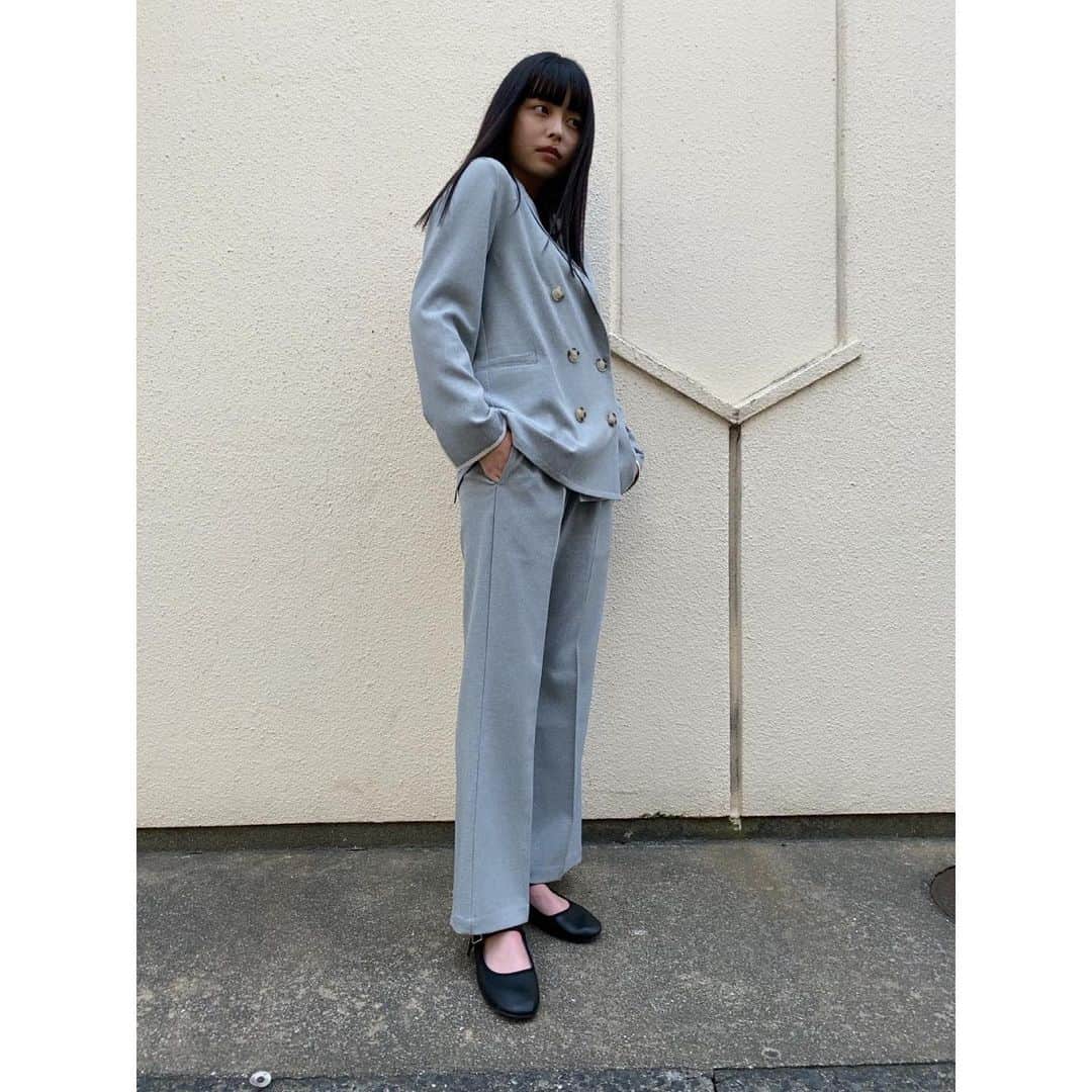 人見古都音さんのインスタグラム写真 - (人見古都音Instagram)「. 可愛い服、鞄、靴 たまには大人っぽくね~🌼 #ことねすなっぷ」5月18日 0時36分 - kotone_hitomi