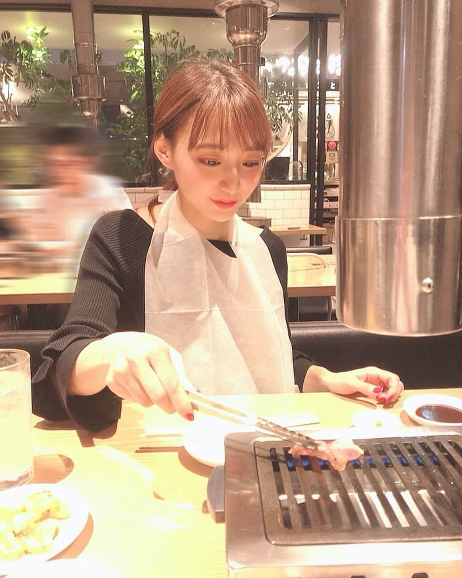 尾形穂菜美のインスタグラム：「焼肉食べに行きたい🤤 おやすみ。」