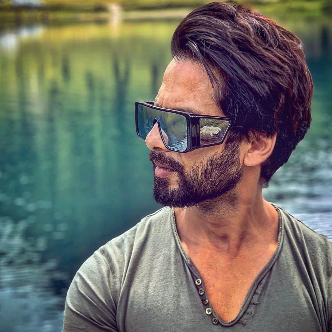 シャーヒド・カプールのインスタグラム：「Missing the #outdoors This trip was #legend」