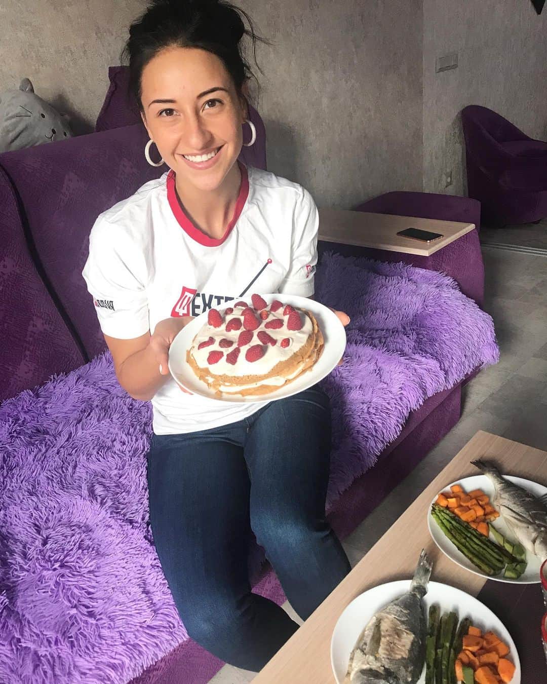 ヤナ・イグリアンのインスタグラム：「😋😋😋」
