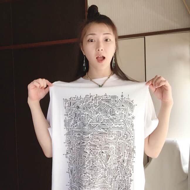 小林由佳さんのインスタグラム写真 - (小林由佳Instagram)「@marie_sugaya まりえちゃんの手書き！Tシャツお気に入りです♪  一緒に海行きたいなぁー！！ #Tシャツ #お気に入り」5月17日 17時08分 - ykp_qkb