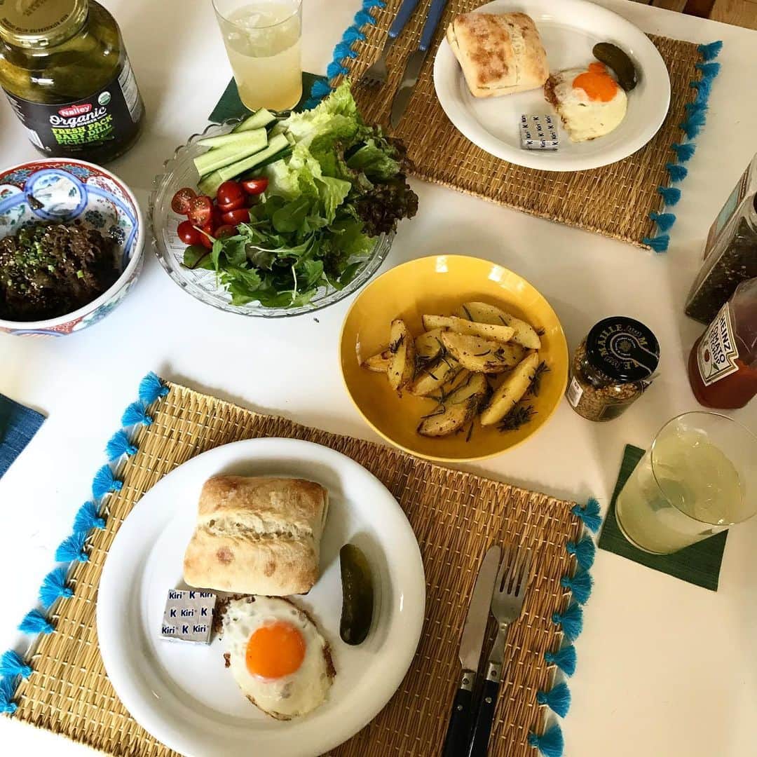 丸山敬太さんのインスタグラム写真 - (丸山敬太Instagram)「今日のブランチ コストコのプルコギで サンドイッチ。  おかず的なモノ、なんでもパンに挟んで食べるの好き！」5月17日 17時17分 - keitamaruyama