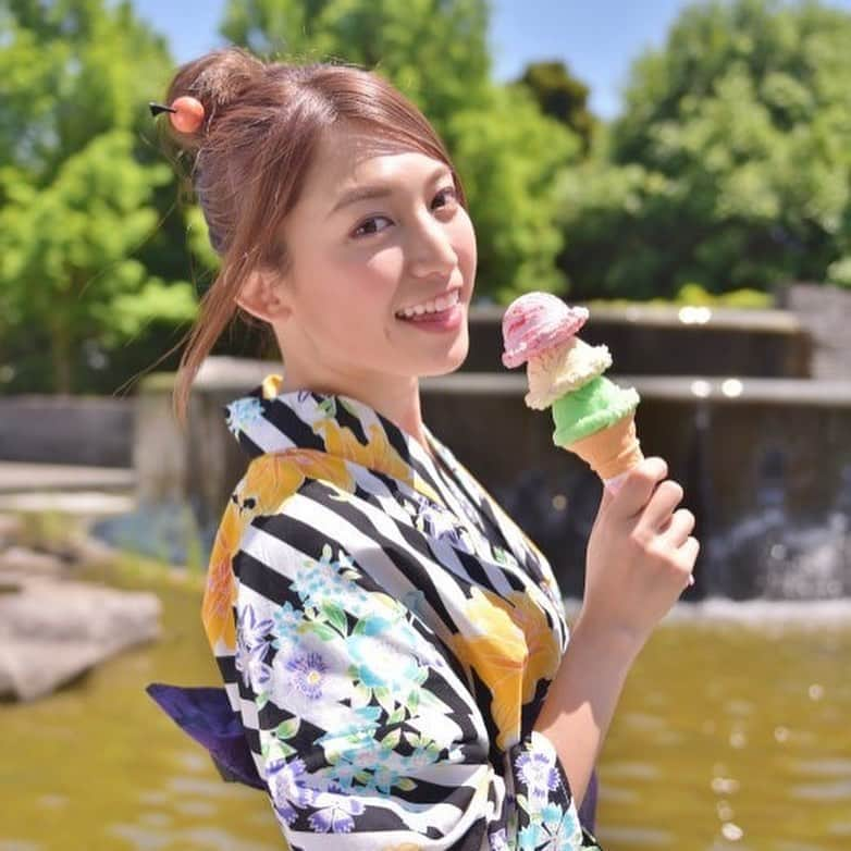 市原彩花さんのインスタグラム写真 - (市原彩花Instagram)「暑いね〜☀️ アイスにする🍨？ かき氷にする🍧？ . Icecream or shaved ice?😋 #アイス#icecream#かき氷#shavedice#浴衣#yukata#kimono#japanesegirl」5月17日 18時15分 - ayaka_ichihara