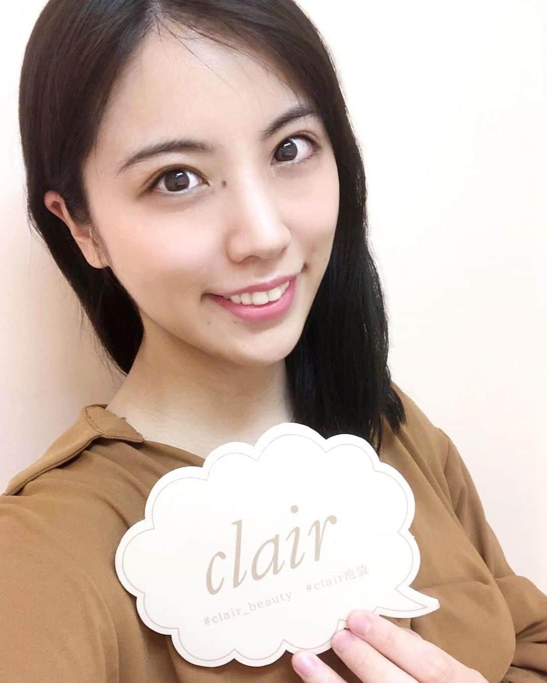 吉田早織さんのインスタグラム写真 - (吉田早織Instagram)「結構前なんだけど、clair池袋店で﻿ 💖ビタミンCイオン導入﻿ 💖毛穴クレンジング﻿ をしてもらってきたよ(*´꒳`*)✨﻿ ﻿ 施術直後の写真ですっぴんなんですが﻿ 肌トーンあがってつやつやになりました😋﻿ ﻿ コロナで休業してたんだけど、再開したようなので宣伝します😆﻿ 私の紹介で2枚目の写真にあるメニューの中から2つ無料で受けられます🥰🥰﻿ 認定試験前のモニターになるから勧誘とかも一切ないよ(*'▽'*)💕﻿ ﻿ あ、女の子限定です笑﻿ 興味ある人メールください✌️✌️﻿ ﻿ ﻿ #PR #小顔#美肌#デトックス#イオン導入#ビタミンC#小顔マッサージ #マッサージ#スキンケア#クレンジング#美容#美容好きな人と繋がりたい #インフルエンサー#むくみ解消 #むくみ改善 #むくみ#すっぴん#毛穴#毛穴洗浄#エステ#無料#follow#followme#cosmetics #skincare#池袋#clair池袋#clair_beauty#clair」5月17日 19時28分 - saoriyoshida034