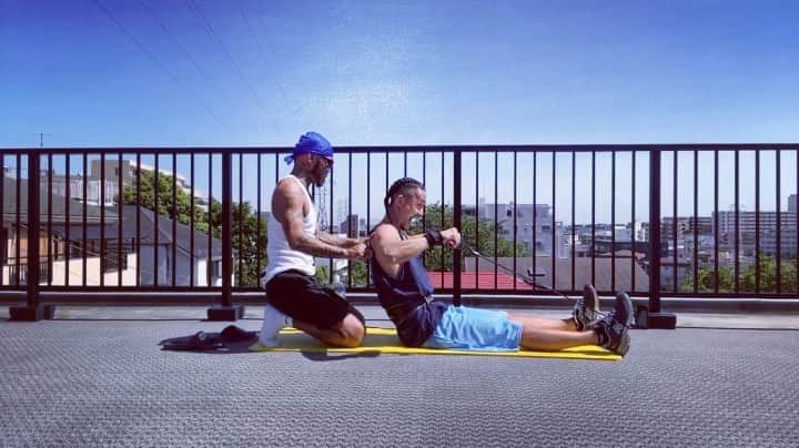 K-YOのインスタグラム：「ShoulderDay⛓🚀☀️」