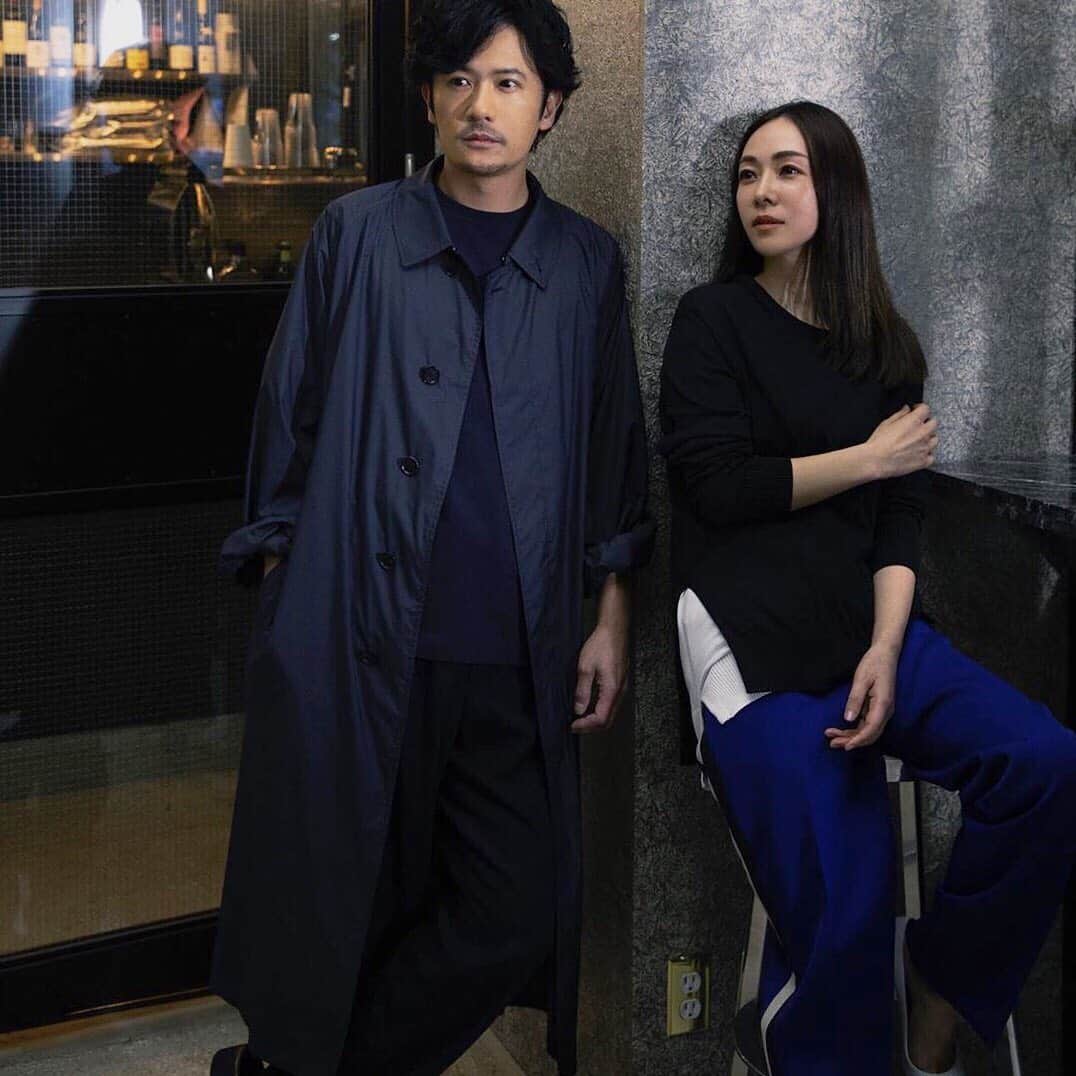 霧島れいかのインスタグラム：「発売中GLOW 6月号  稲垣吾郎さんと シェアライフページに😊✨ 大人たちがサラっとシェアし合うって なんだか素敵でいいなぁと思います♪ まだご覧になっていない方は是非チェックを！  photo @ballpark.inc  hair&make @tomokookada （霧島） styling @sty_yumikomiura  #fashion #share #sharelife #lifestyle #magazine #GLOW #aginggracefully #稲垣吾郎」