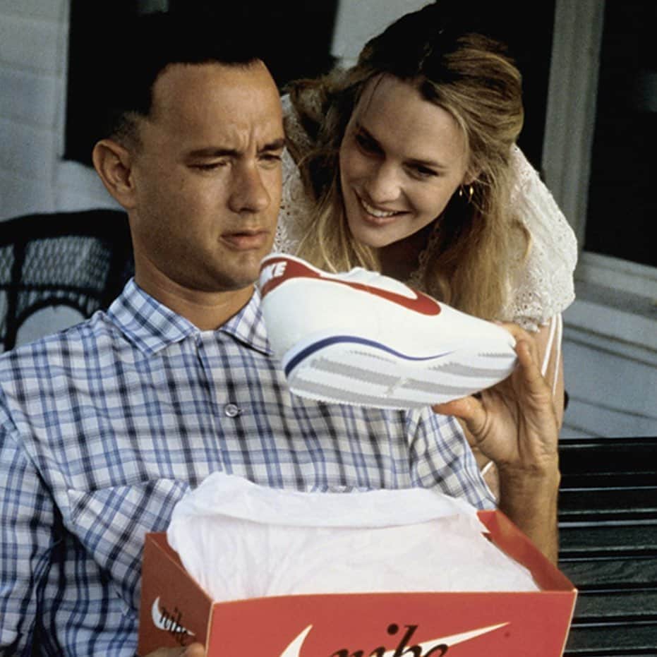 カリーヌ・ロワトフェルドのインスタグラム：「Suddenly, I need to run! First time in my life!!! Need these shoes! Thanks @ forrestgump」