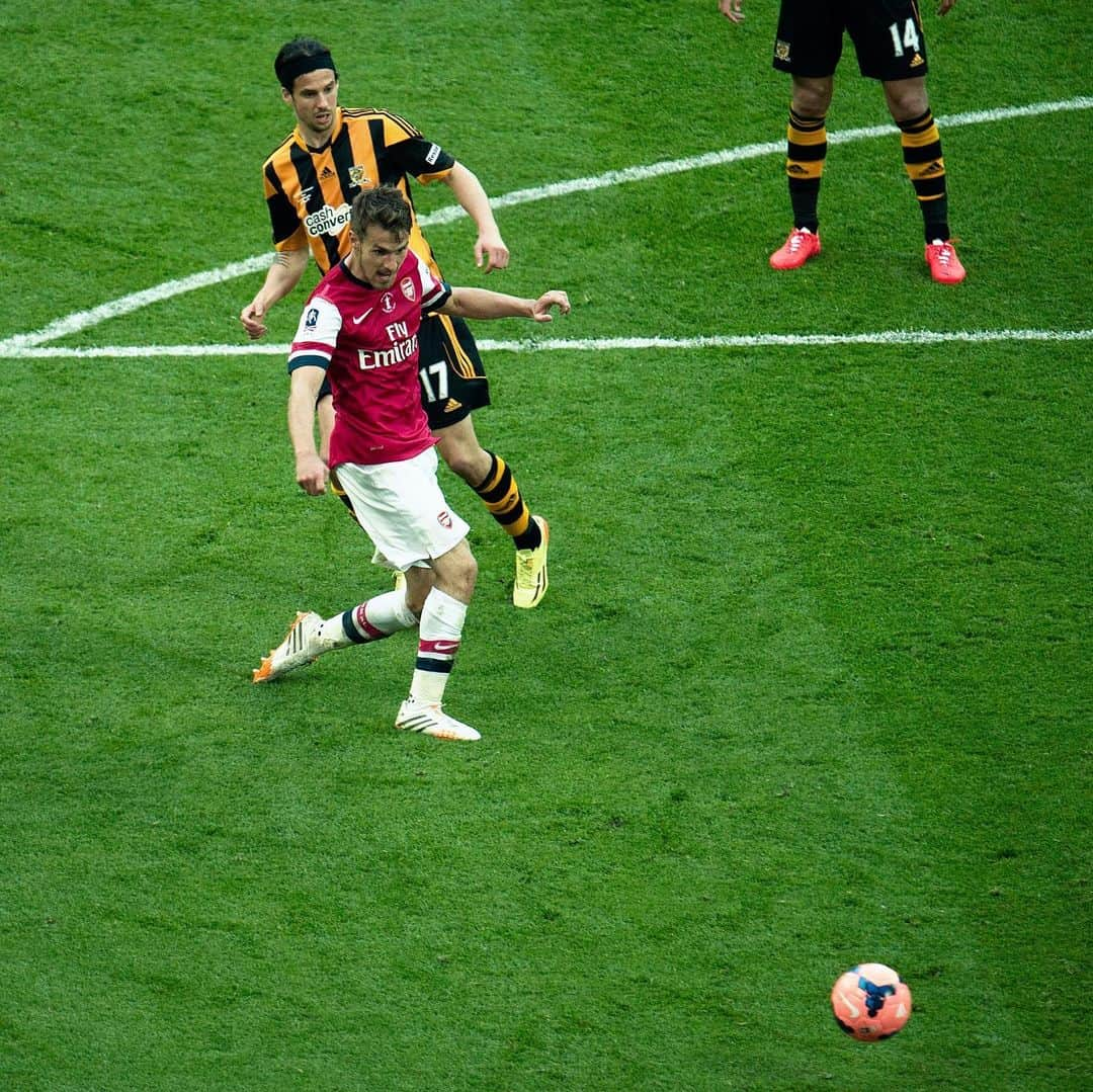 アーセナルFCさんのインスタグラム写真 - (アーセナルFCInstagram)「🤩 RAMBOOOOOOOO!⁠⠀ ⁠⠀ #Arsenal #FACup #Ramsey #Wembley #OTD #onthsiday」5月17日 20時28分 - arsenal