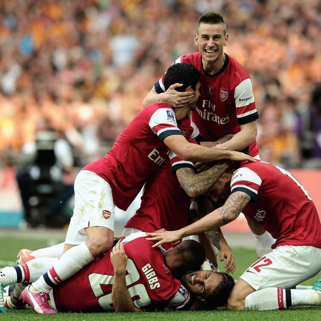 アーセナルFCさんのインスタグラム写真 - (アーセナルFCInstagram)「🤩 RAMBOOOOOOOO!⁠⠀ ⁠⠀ #Arsenal #FACup #Ramsey #Wembley #OTD #onthsiday」5月17日 20時28分 - arsenal