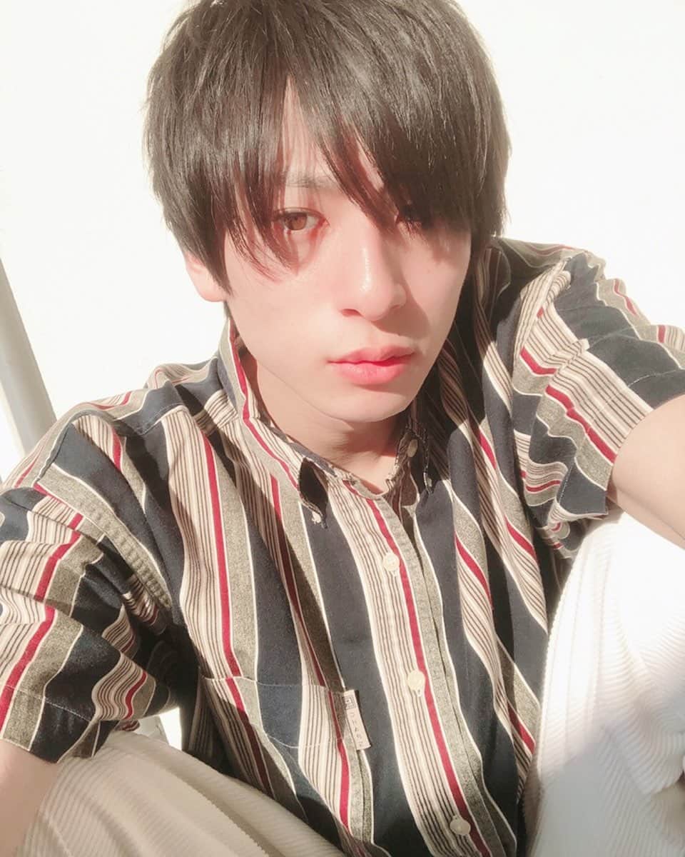 岡田翔大郎のインスタグラム：「今日も暑かった〜。 暑かったけど、気持ちのいい夕陽だったから良し☀️」