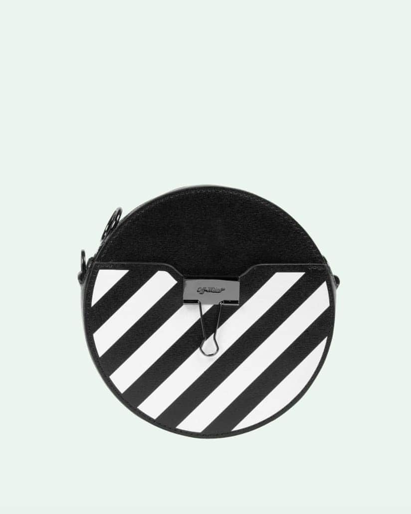 OFF-WHITE C/O VIRGIL ABLOHさんのインスタグラム写真 - (OFF-WHITE C/O VIRGIL ABLOHInstagram)「Off-White™ diag round bag in black with white diagonals now available online at off---white.com」5月17日 23時04分 - off____white