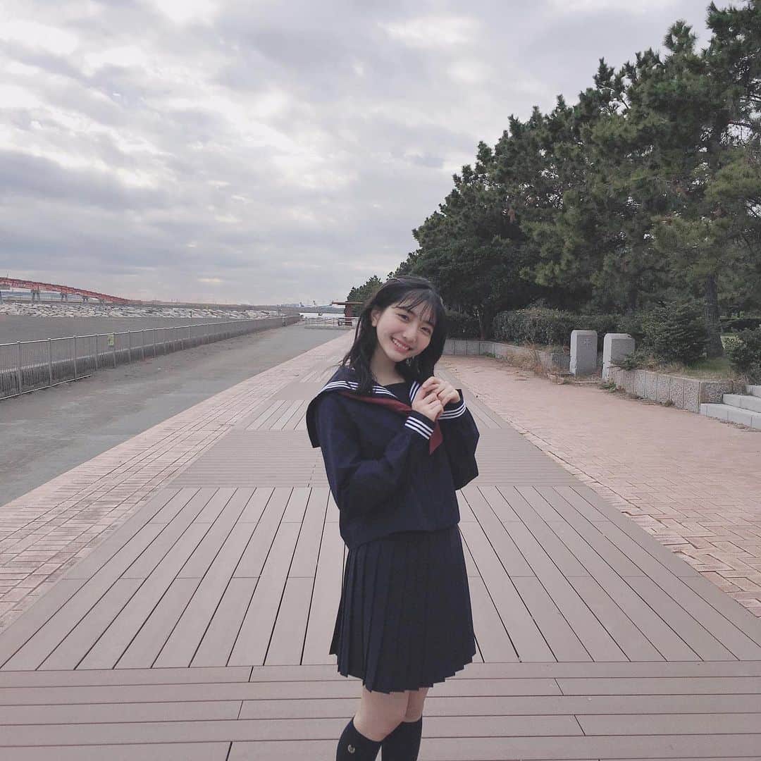 加藤咲希のインスタグラム：「Cupopのオフショ~⸜🌷︎⸝‍ . . . . . . . . #nicola #ニコラ #ニコモ #ニコラモデル #モデル #加藤咲希 #かとぅ #かとっこ🐱🌸 #cupop #オフショ #オフショット #他撮り #photobyらいりー #制服 #セーラー服」