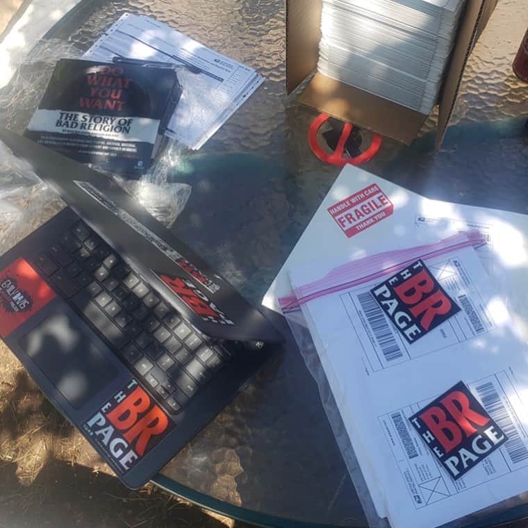 Bad Religionさんのインスタグラム写真 - (Bad ReligionInstagram)「A few weeks ago we sent our friends at The BR Page a bundle of flexis announcing the release of our book, Do What You Want, they, in turn, developed a distribution network to get these into your hands and raise money for charity in the process! A donation was made to the World Health Organization on behalf of Bad Religion fans across the globe.  We are so honored to have such a motivated, enthusiastic, and admitted, at times, obsessed tribe! Seriously, they know more about us than we do!  We won’t spoil the surprise (coming at 10 am PST) but we can tell you that our friends at TSURT and The BR Page are plotting and scheming on behalf of charitable causes worldwide.  Give @thebrpage a follow for details! Thank you to @mrtsurt for your generosity! YA-HEY!」5月18日 0時21分 - badreligionband