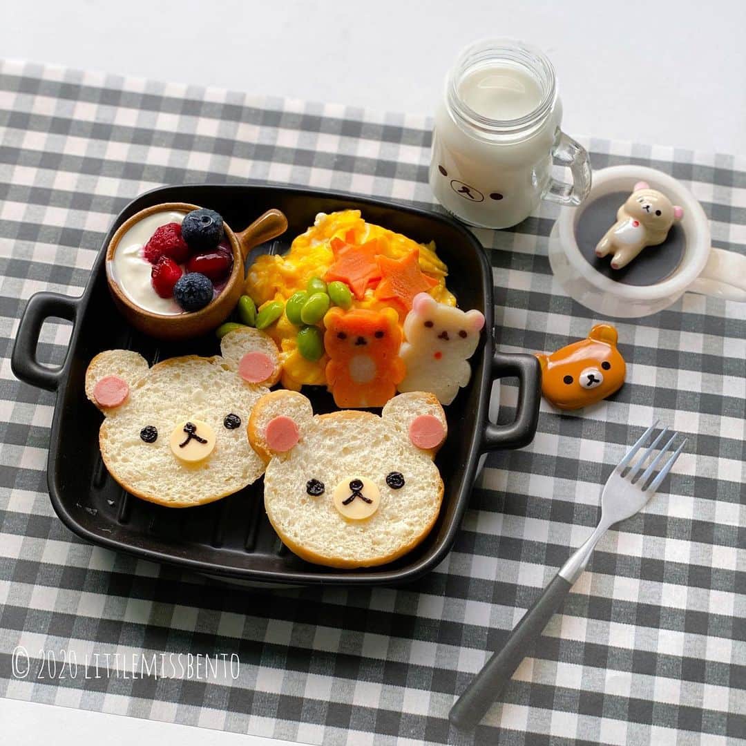 Little Miss Bento・Shirley シャリーさんのインスタグラム写真 - (Little Miss Bento・Shirley シャリーInstagram)「Baked some milk bread over the weekend and they ended up on my breakfast plate 😋 Korilakkuma to brighten up your week.  There is something very interesting about this set up... can you tell???」5月18日 10時19分 - littlemissbento