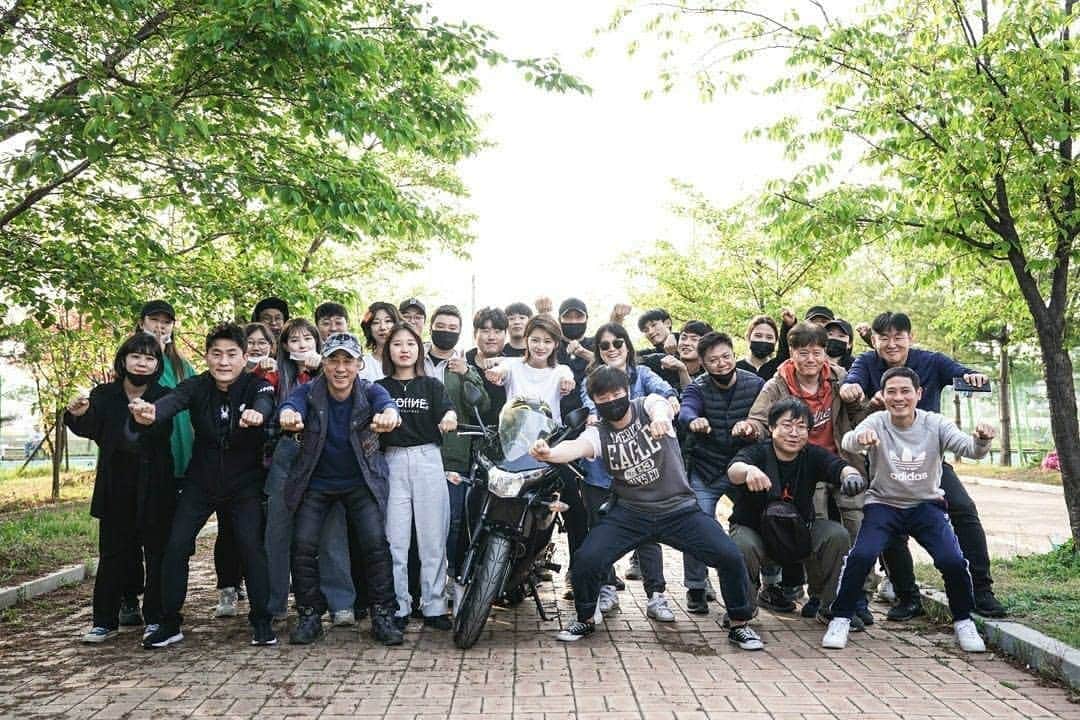 チョン・ヘインさんのインスタグラム写真 - (チョン・ヘインInstagram)「모두들 정말 고생많으셨습니다. 그리고, 지금까지 루갈과 함께해주셔서 감사합니다🖤 - 안녕 미나야... 고마웠어😊 #OCN #루갈 #RUGAL #송미나」5月18日 10時29分 - jeonghein_