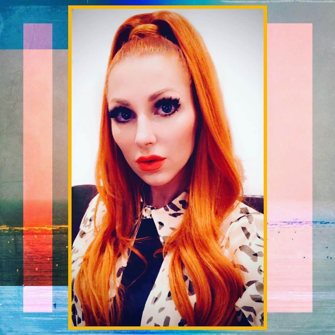 ボニー・マッキーさんのインスタグラム写真 - (ボニー・マッキーInstagram)「All dressed up/nowhere to go」5月18日 3時27分 - bonniemckee