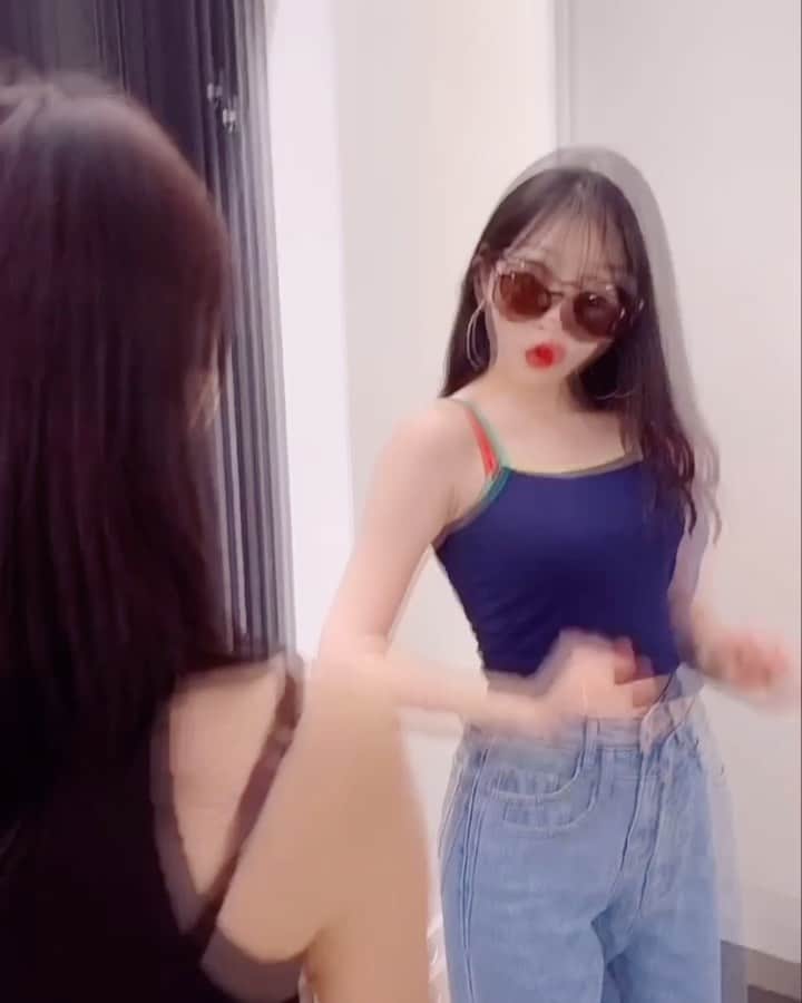 ユジョン のインスタグラム：「#youcanreallydance #tiktok  ㅎㅎㅎㅎ나 틱톡한지 일주일됐다. 열심히할꺼야ㅋ 꿀잼임」