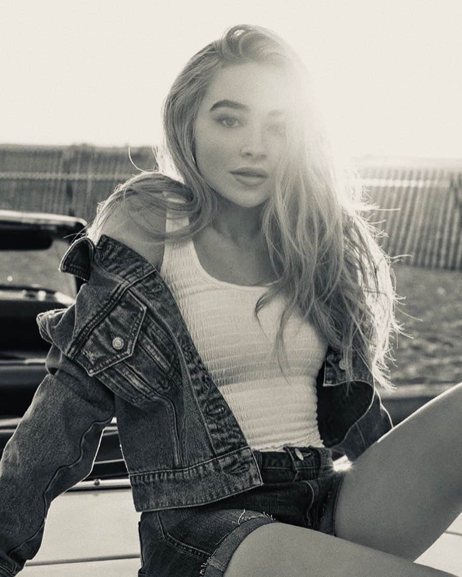 サブリナ・カーペンターのインスタグラム：「📽」