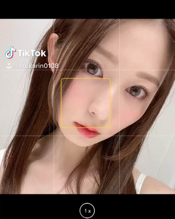 飛鳥りんのインスタグラム：「おは❤️ TikTok 投稿しましたー✨こっちもフォローしてね❤️ TikTok ▶︎asukarin0108 飛鳥りん  #tiktok #movie #飛鳥りん」
