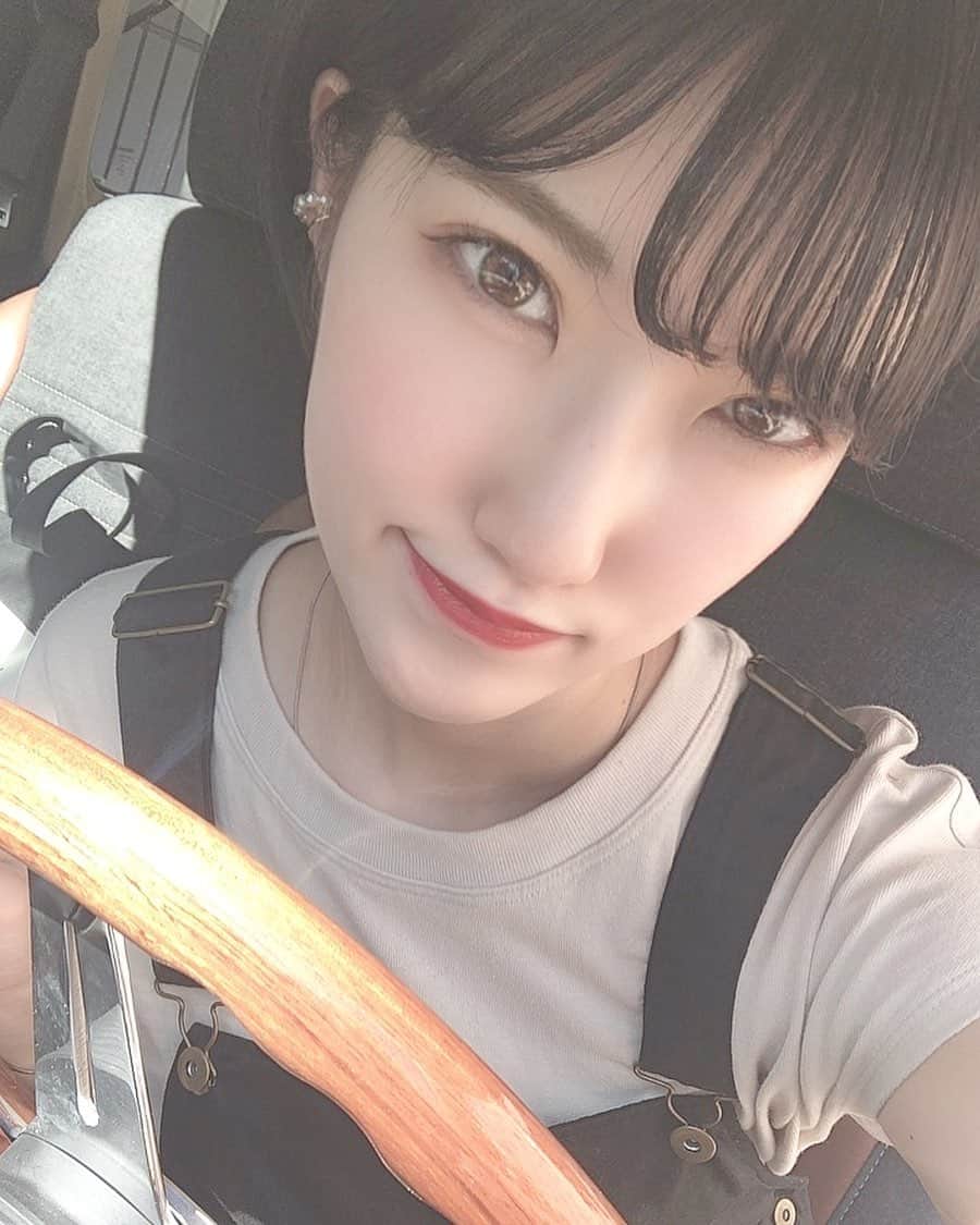 東条蒼のインスタグラム：「＊ ・ ・ 昨日はクルジムのオンラインイベント、 ありがとうございましたー！ ・ ・ またもやちはるんと同じお日にちでワイワイやらせてもらえて楽しかったです☺️ ・ ・ 外での撮影で久々に長く外にでましたが、昨日は暑かったですねーー。 ・ ・ 外でお仕事してる方は気をつけてくださいね！！ ・ ・ クルジムの今後のイベントでやりたいことなどございましたら、コメントお願いします！！ ・ ・ #クルジム #jimny  #オンラインイベント ・ #東条蒼 #クルーズグループ #セクシー女優 #av女優 #メガネ女子 #黒髪 #ショートヘア #teamメレンゲ #followｍe #following #japan #girl #photooftheday #tagsforlikes #instalike  #台湾 #香港 #粉我 #拍照 #照片 #人像攝影」